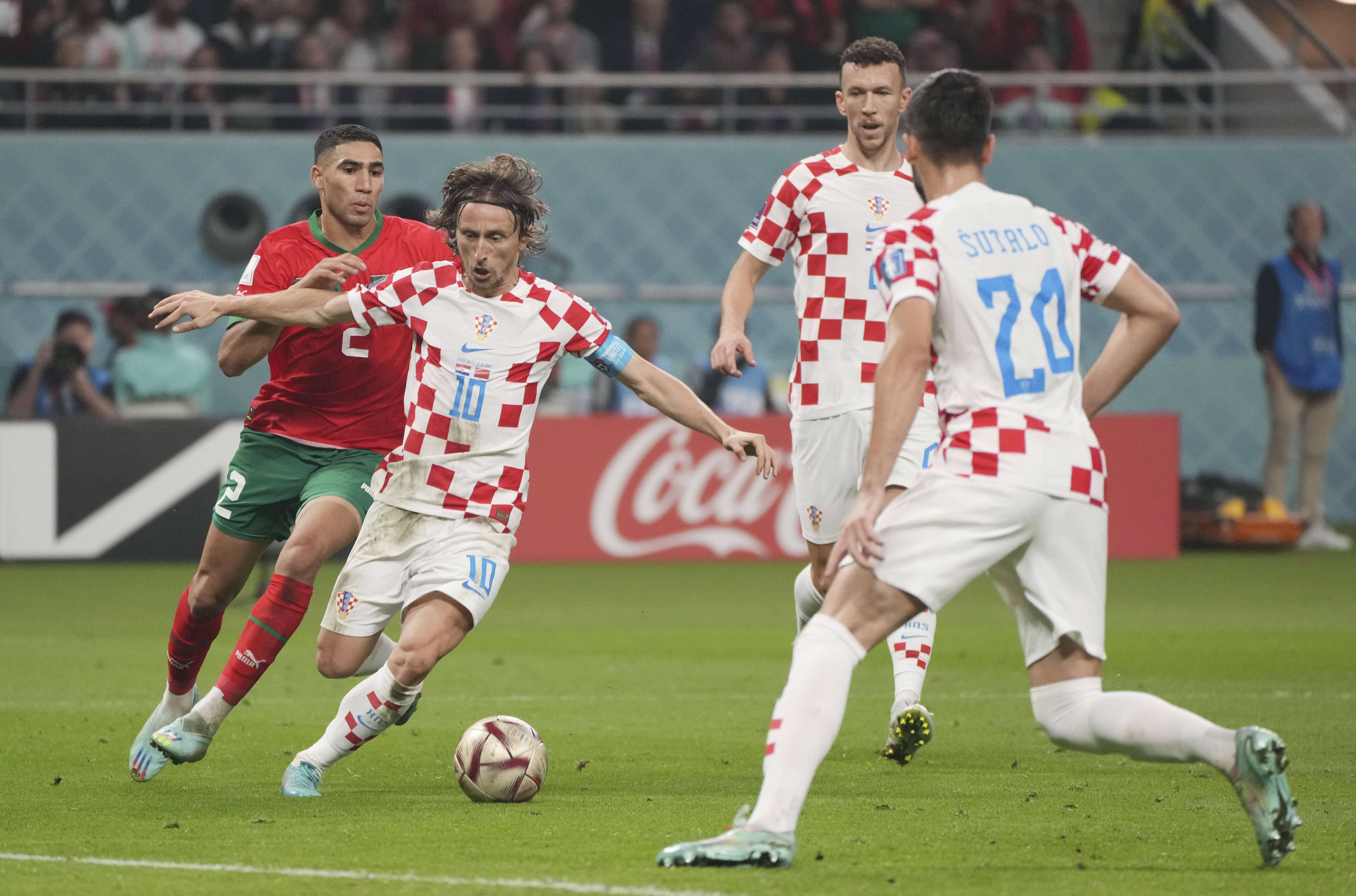 葡萄牙大胜克罗地亚,成功挺进欧国联半决赛 葡萄牙大胜克罗地亚,成功挺进欧国联半决赛